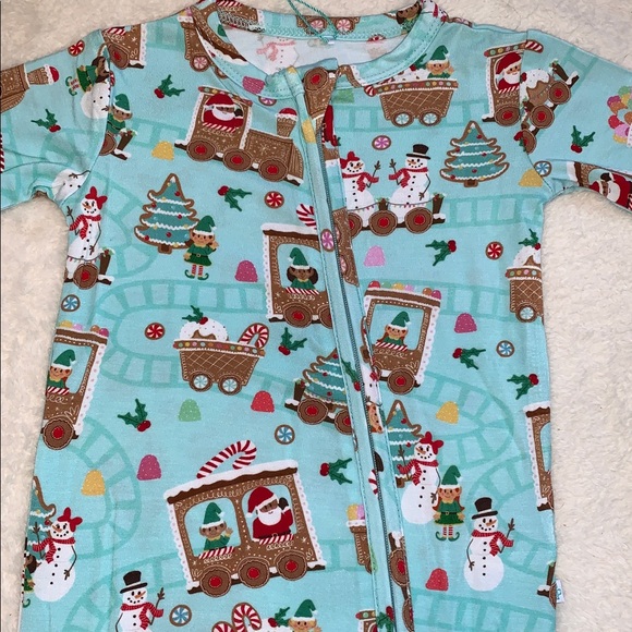 NWT Posh Peanut Gingerbread Train Footie 6-9M Holiday Christmas Bamboo - Picture 5 of 7